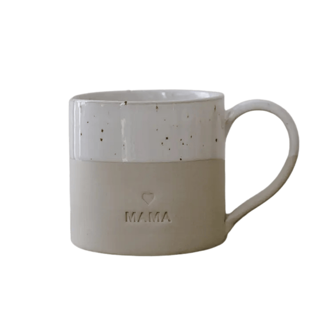 Håndlavet portugisisk fajance tekrus med teksten “Mama” – ca. 400 ml.